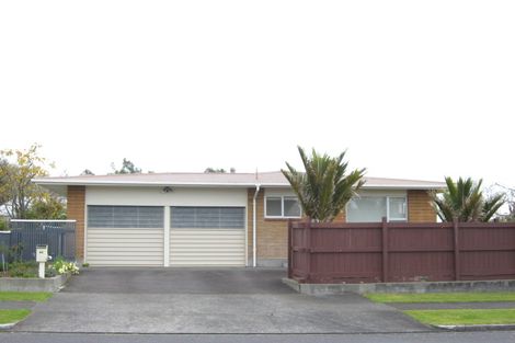 Photo of property in 42 Nevada Drive, Merrilands, New Plymouth, 4312