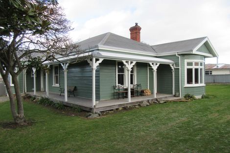 Photo of property in 43 Rhodes Street, Waimate, 7924