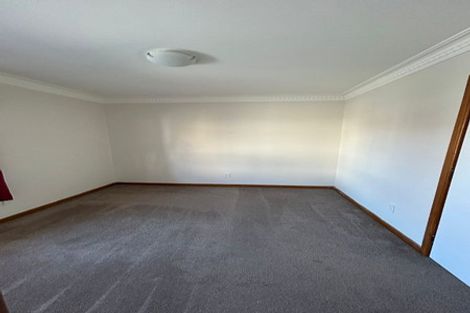 Photo of property in 16 Sunnyside Crescent, Papatoetoe, Auckland, 2025