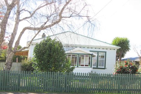 Photo of property in 46 Cuba Street, Marton, 4710