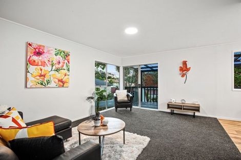 Photo of property in 1/263 Henderson Valley Road, Henderson, Auckland, 0612