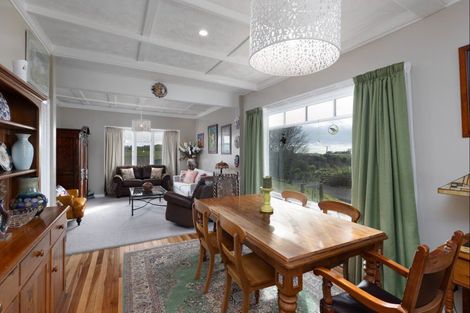 Photo of property in 403 Opunake Road, Cardiff, Stratford, 4391