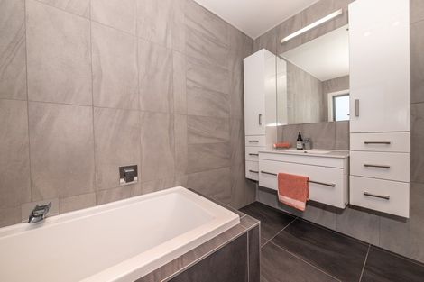 Photo of property in 30a Brougham Street, Westport, 7825