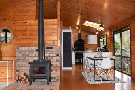 Photo of property in 41 Kaitawa Road, Hautere, Otaki, 5582