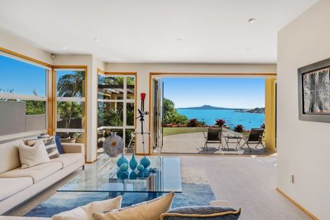 Photo of property in 33 Takutai Avenue, Half Moon Bay, Auckland, 2012