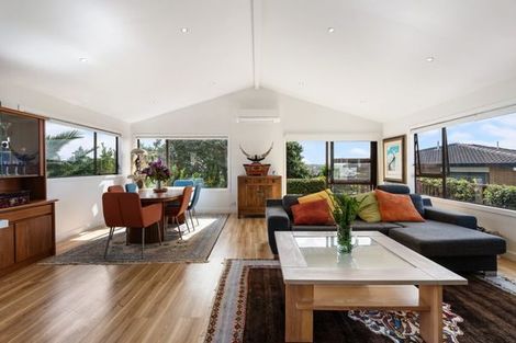 Photo of property in 820 Whangaparaoa Road, Manly, Whangaparaoa, 0930