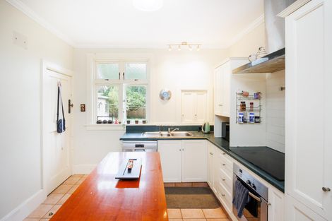 Photo of property in 8 Annandale Avenue, Takaro, Palmerston North, 4410