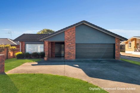 Photo of property in 100 Shakespeare Street, Leamington, Cambridge, 3432