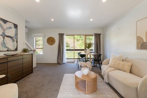 Photo of property in 3a Southern Cross Crescent, Island Bay, Wellington, 6023