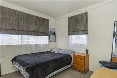 Photo of property in 22 Janese Place, Weymouth, Auckland, 2103