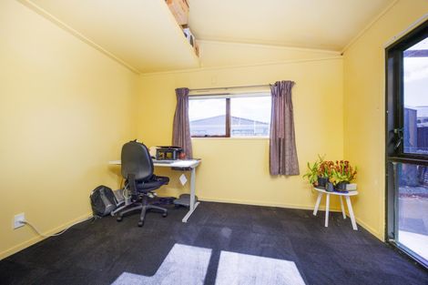 Photo of property in 16a Fairs Road, Milson, Palmerston North, 4414