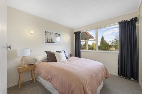 Photo of property in 11a Tobin Place, Richmond Heights, Taupo, 3330