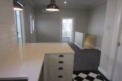 Photo of property in 2/139 Wadestown Road, Wadestown, Wellington, 6012