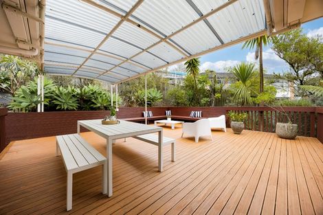 Photo of property in 54 Leafield Crescent, Henderson, Auckland, 0612