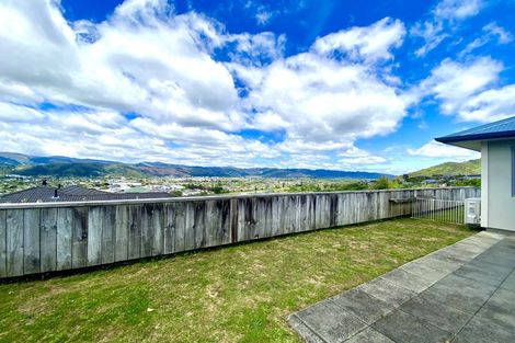 Photo of property in 5 Swain Grove, Riverstone Terraces, Upper Hutt, 5018
