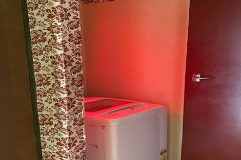 Photo of property in 100 Lake Road, Koutu, Rotorua, 3010