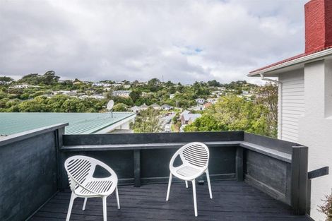 Photo of property in 113a Newlands Road, Newlands, Wellington, 6037