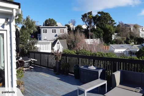 Photo of property in 82 Townsend Road, Miramar, Wellington, 6022