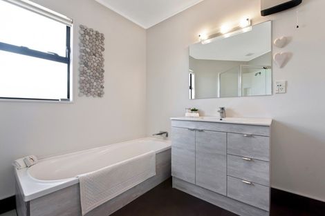 Photo of property in 258a Rosetta Road, Raumati Beach, Paraparaumu, 5032