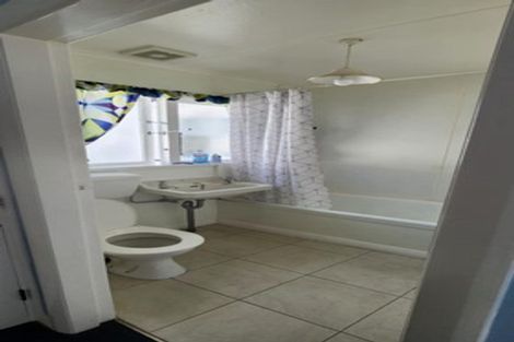 Photo of property in 130a Main Road North, Woodend, 7610