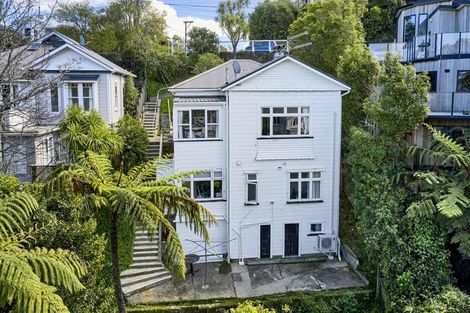 Photo of property in 151 Kelburn Parade, Kelburn, Wellington, 6012