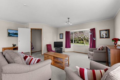 Photo of property in 12 Bennelong Place, Havelock North, 4130