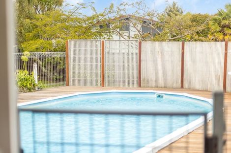 Photo of property in 14 Walton Road, Paraparaumu Beach, Paraparaumu, 5032