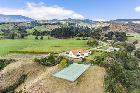 Photo of property in 156 Akatarawa Road, Reikorangi, Waikanae, 5391