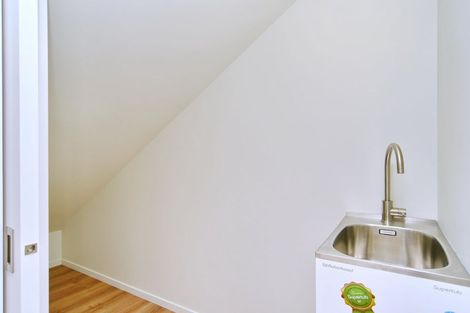 Photo of property in 4/25 Evesham Crescent, Spreydon, Christchurch, 8024