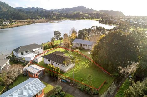 Photo of property in 8 Patton Place, Tairua, 3508