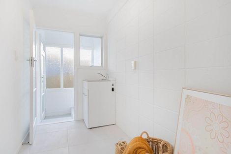 Photo of property in 1/17 Jellicoe Road, Murrays Bay, Auckland, 0630