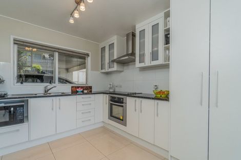 Photo of property in 19 Innismara Avenue, Wattle Downs, Auckland, 2103