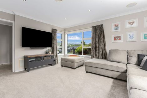 Photo of property in 15 Sumner Terrace, Aotea, Porirua, 5024