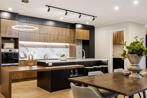 Photo of property in 15 Cutfield Lane, Kumeu, 0810