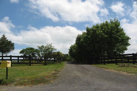 Photo of property in 74 Ellett Road, Karaka, Papakura, 2580