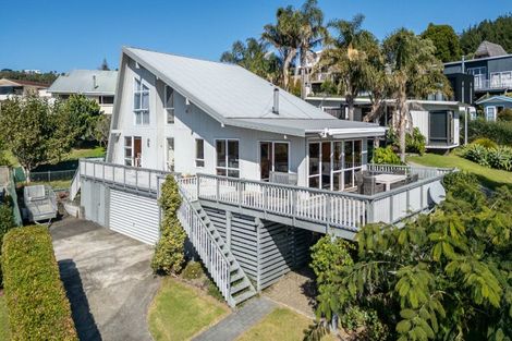 Photo of property in 120 Onemana Drive, Onemana, Whangamata, 3691