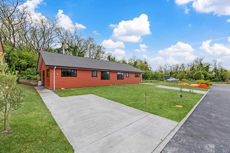 Photo of property in 9 Winnie Close, Acacia Bay, Taupo, 3330