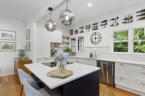 Photo of property in 124 Kamahi Street, Stokes Valley, Lower Hutt, 5019