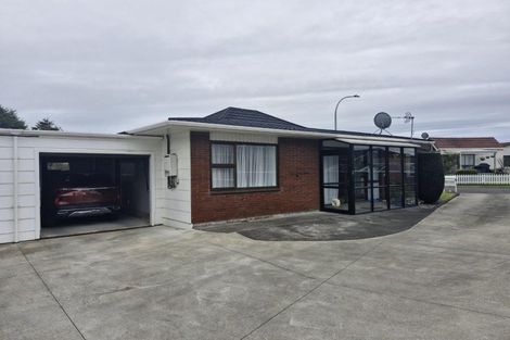 Photo of property in 10 Kapui Place, Waitara, 4320