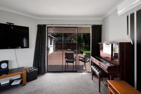 Photo of property in 90 Ridgewood Drive, Ridgewood, New Plymouth, 4371