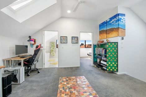 Photo of property in 7a Parkwood Crescent, Gulf Harbour, Whangaparaoa, 0930