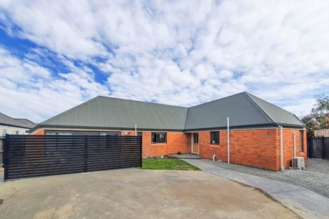 Photo of property in 7 Fovant Street, Russley, Christchurch, 8042