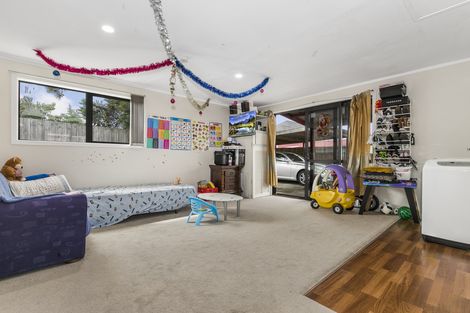 Photo of property in 13 Ravenna Way, Clover Park, Auckland, 2023