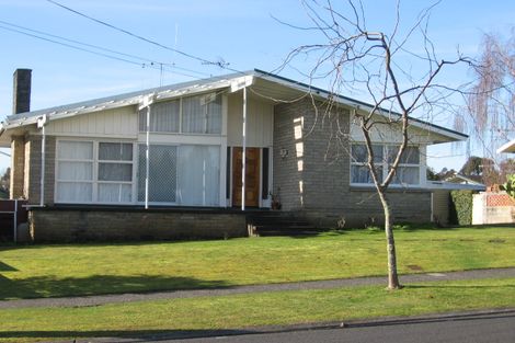 Photo of property in 30 Garden Heights Avenue, Glenview, Hamilton, 3206