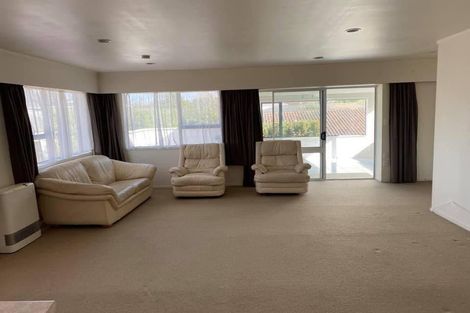 Photo of property in 2/53 Butley Drive, Farm Cove, Auckland, 2012