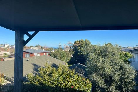 Photo of property in 928a Whangaparaoa Road, Manly, Whangaparaoa, 0930