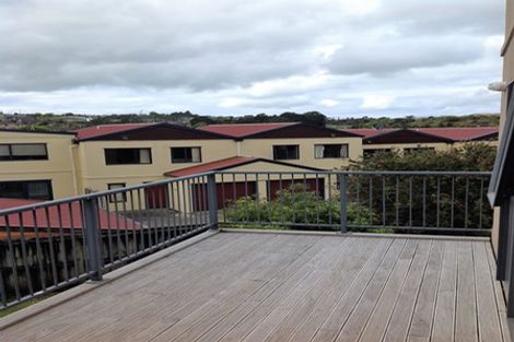 Photo of property in 11/15 Andersons Road, Oteha, Auckland, 0632