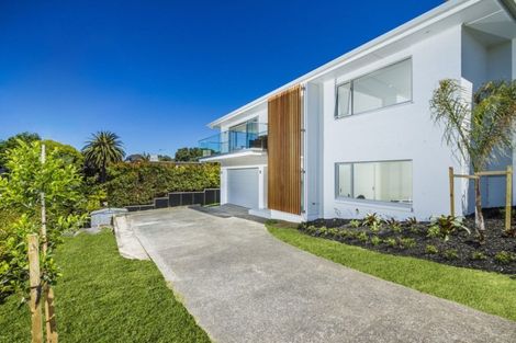 Photo of property in 2/5 Brown Street, Hauraki, Auckland, 0622