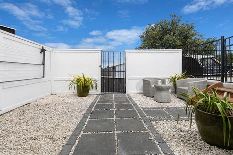 Photo of property in 15 East Avenue, Manly, Whangaparaoa, 0930