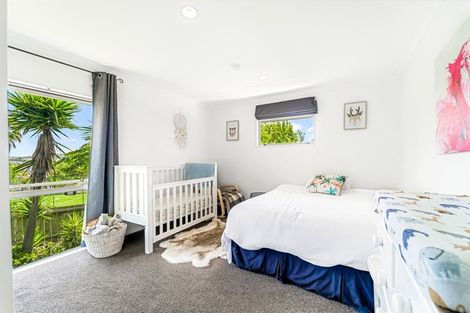 Photo of property in 22 Cascaden Road, Gulf Harbour, Whangaparaoa, 0930